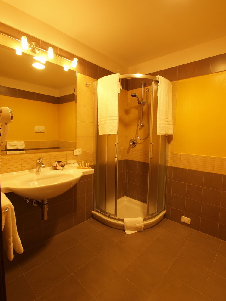 Hotel Corte Business Cavriago Dış mekan fotoğraf